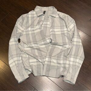 Lululemon Athletica Gray Striped Shirt